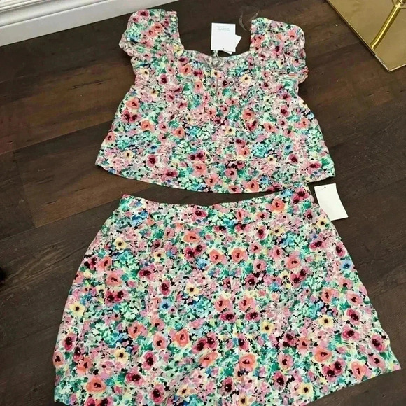 NWT GIRLS love  fire two piece set L/XL - Picture 3 of 6